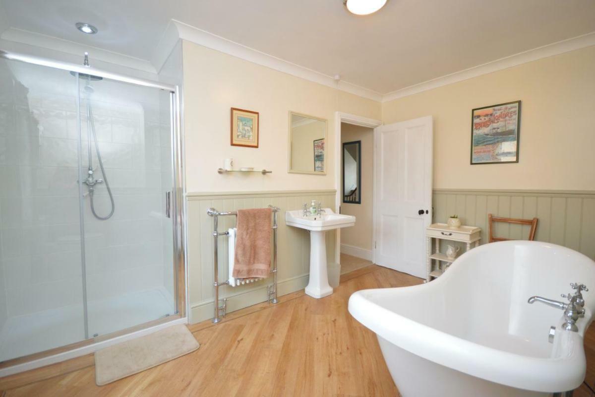 Deerness, 4Star Gold Award 2024, Whitby 빌라 외부 사진